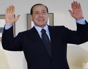 Berlusconi condannato sorseggia l’ambiguo gusto dei conflitti d’interessi