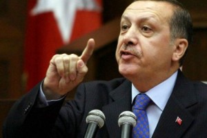 Erdogan all’attacco. In casa e fuori