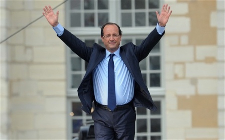 Hollande Presidente della Francia con il 52%. Lo sconfitto Sarkò ha cancellato il raduno della destra