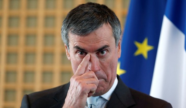 Francia, un piccolo sito smaschera un ministro e lo costringe alle dimissioni.Una vittoria per il giornalismo di inchiesta