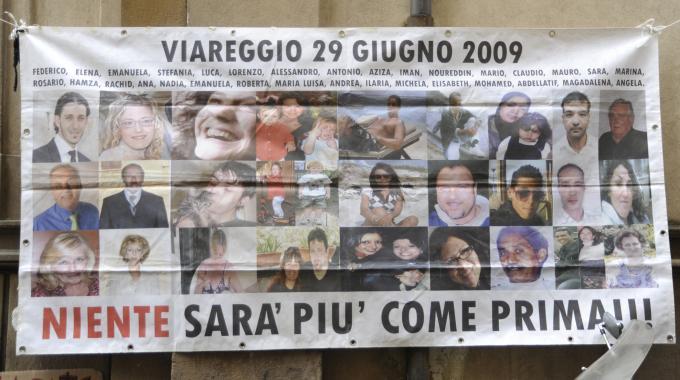 9 anni fa la Strage di Viareggio. Morirono 32 persone. #Noinondimentichiamo