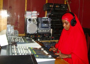 Somalia_Radio_430495a