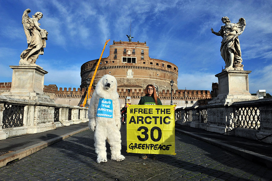 Putin a Roma: Greenpeace chiede liberazione definitiva Arctic 30