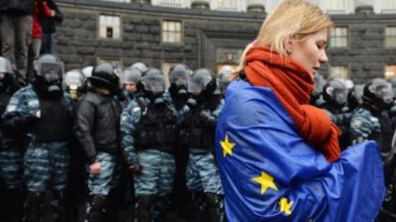 Piazza Maidan, la Tienanmenalle nostre porte e l’incapacità di capire