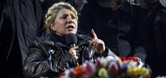 Ucraina, Tymoshenko: “La dittatura è finita, bisogna assicurare che i manifestanti non siano morti invano”