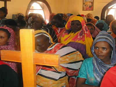 Sudan, appello per salvare donna cristiana incinta condannata a morte per apostasia