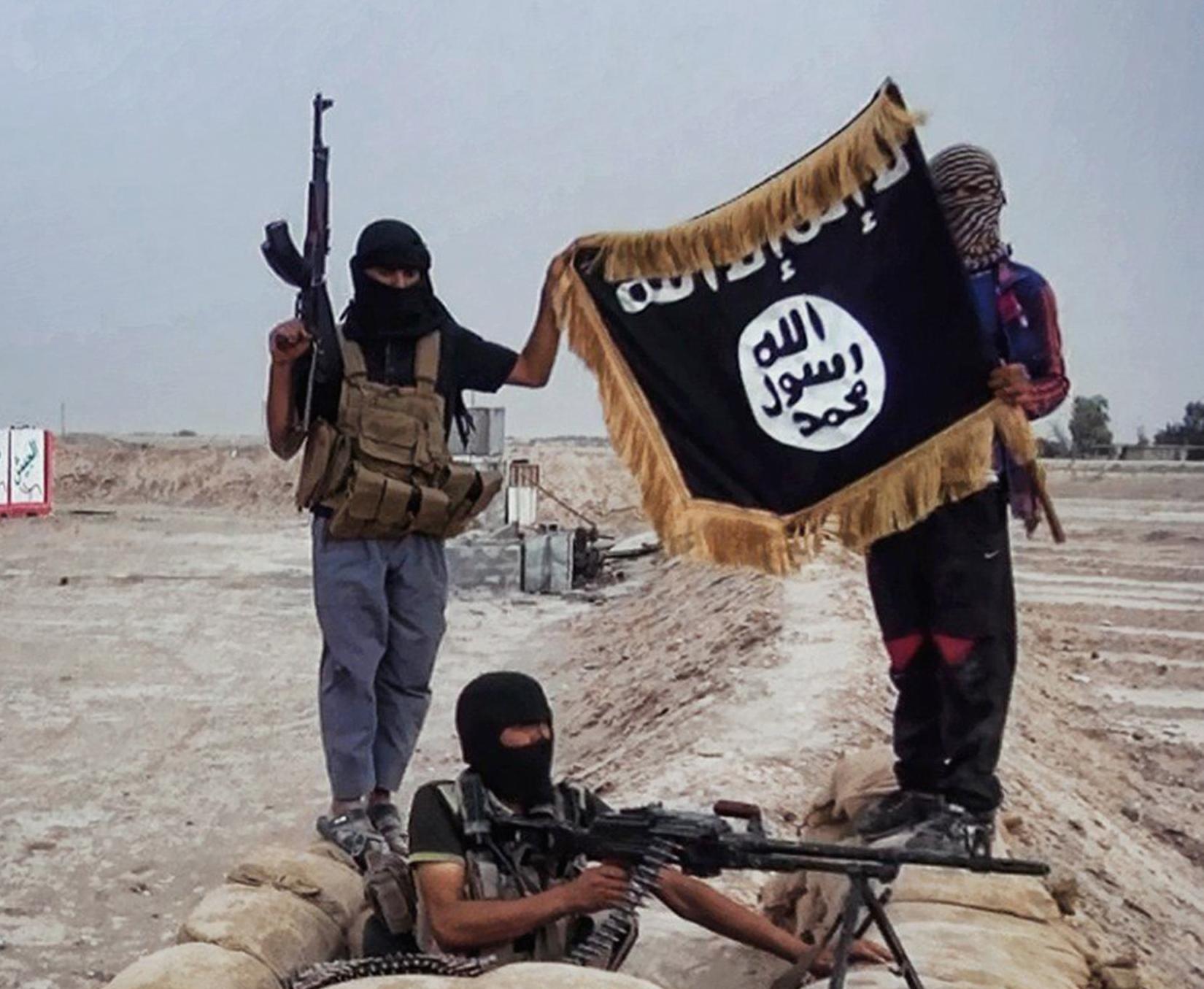 L’Isis non vuole solo espellere i cristiani ma sopprimere gli “Infedeli”