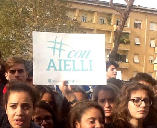 Migliaia di giovani sfilano per le vie di Latina per dire NO alle mafie