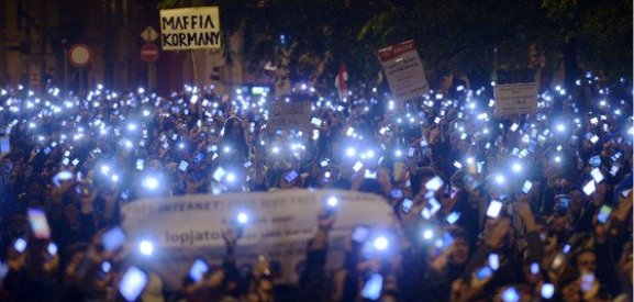 Ungheria, in centomila hanno cacciato il disegno di legge anti-Internet