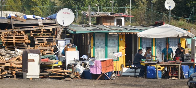 Sgomberi. La triste istoria dei poveri rom sinti e caminanti a Roma