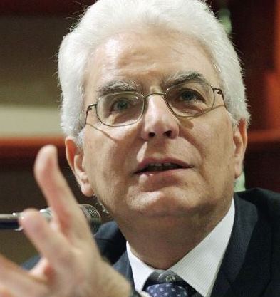 Mattarella ad Assisi: “Pensate in grande”