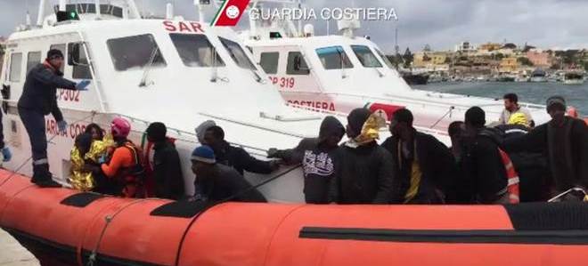 Lampedusa, i 330 annegati nelle lacrime di coccodrillo e quelli che Triton non salverà