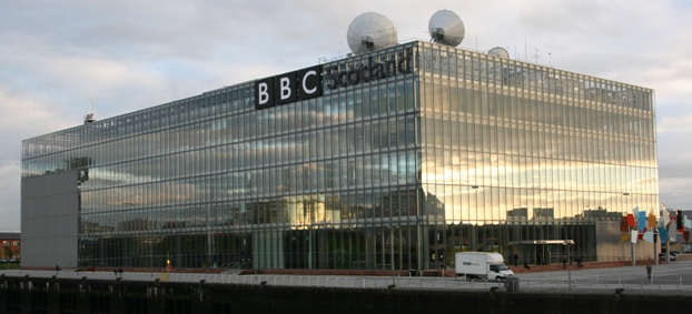 BBC, accordo lampo sul canone per evitare guai peggiori