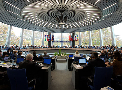Giornalisti, Consiglio d’Europa “Garantire l’incolumità in aree a rischio come l’Est Europa”