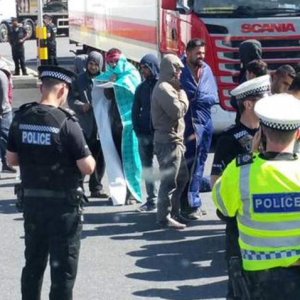 Profughi: 71 cadaveri e un mutismo assordante sull’autostrada austriaca
