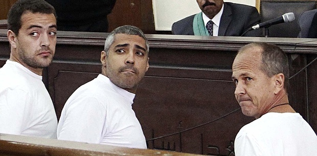 Condannati Fahmy, Mohamed, Greste. La stampa in Egitto sempre più imbavagliata