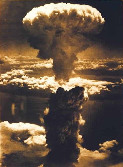 6 e 9 agosto MEMORIA DELL’ATOMICA -ancora Hiroshima? Ancora Nagasaki?