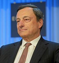 Draghi appeso al virus