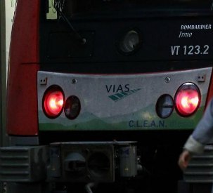 Germania, 17enne afghano ferisce con ascia 4 passeggeri di un treno. Ucciso dalla polizia