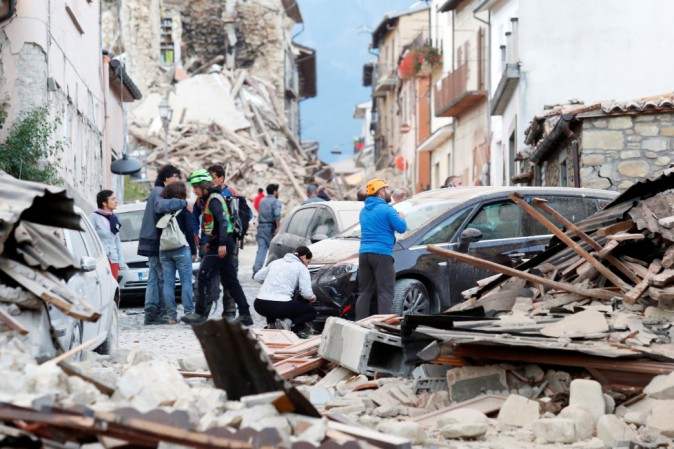Terremoto, i troppi sciacalli dell’informazione