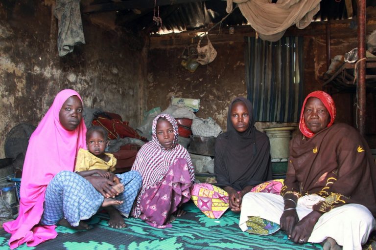 Nigeria: MSF: “Allarme per la mancanza di cibo, acqua e assistenza sanitaria”