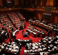 Un Parlamento di controfigure, ostaggio dei partiti, per evitare il ritorno ad un sistema parlamentare