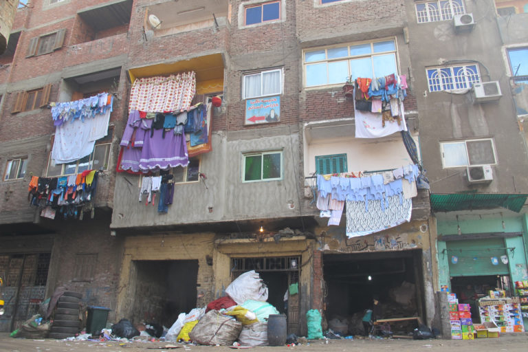 Egitto, Garbage City, un mondo ai margini. Che il Governo non ama raccontare
