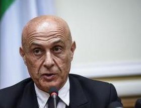 Sale veloce la stella di Minniti Libico