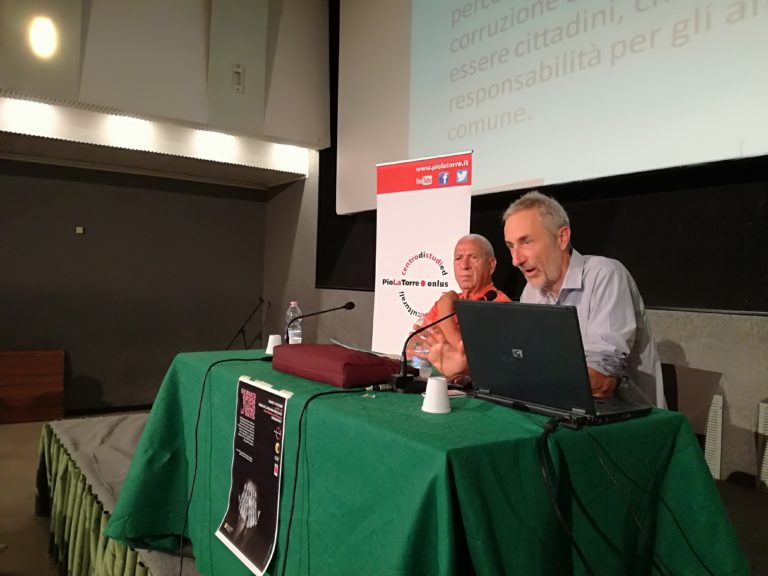 Ruolo delle mafie, corruzione e violenza. Prima conferenza del progetto educativo antimafia 