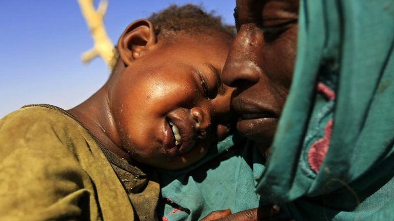 Darfur, Yemen e le altre crisi dimenticate, nel 2018 continua impegno per illuminare periferie