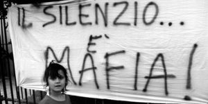 La pericolosa volontà di ignorare le mafie in Italia