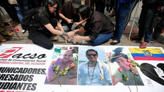 Le penne intrise nel sangue. Tre giornalisti uccisi in Ecuador