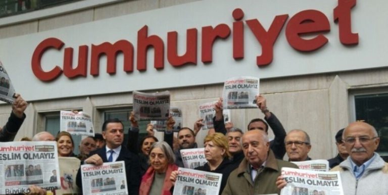 Articolo 21 in Turchia al processo Cumhuriyet, il 27 aprile la sentenza per 18 giornalisti