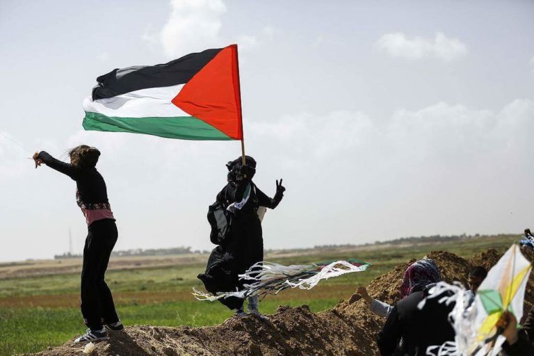 Vivere in Palestina è come stare seduti su un’altalena di speranza ed ingiustizia continua