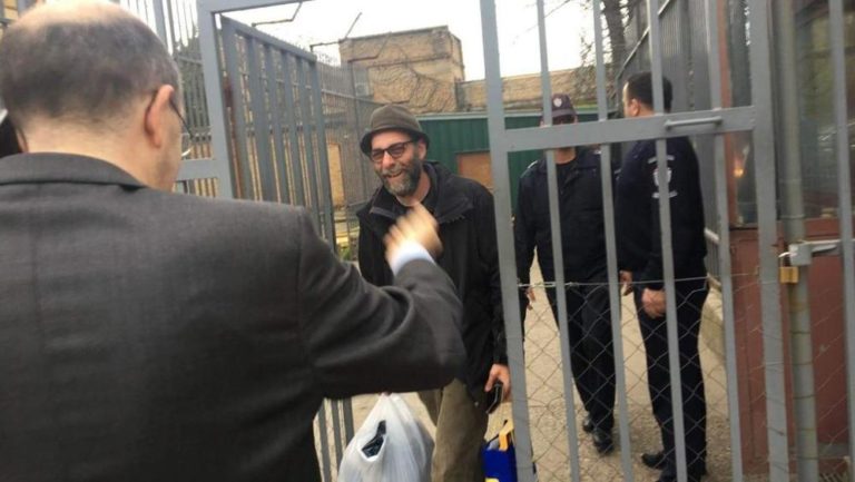 Il fotoreporter Mauro Donato è stato scarcerato! Oggi con l’avvocato e la famiglia in Fnsi