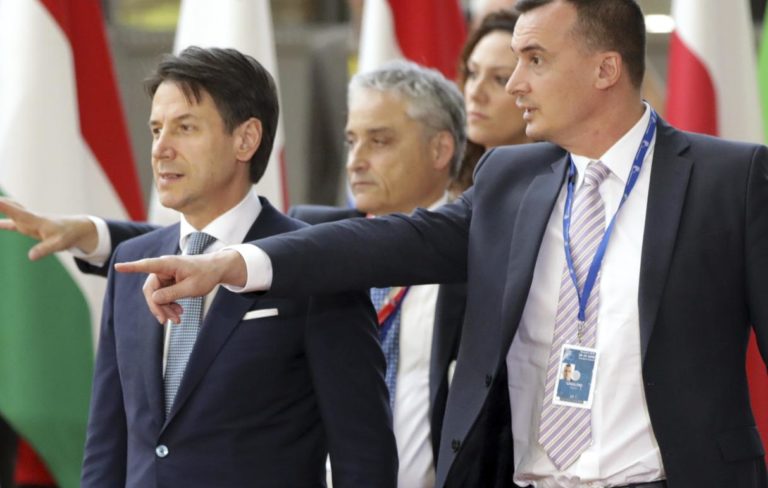 Caso Casalino, Fnsi e Cnog: «I 5 Stelle attaccano i giornalisti per impedire che si conosca la verità»