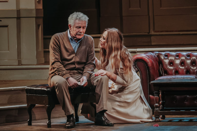 Teatro Quirino. “La governante”, classico nella versione originaria di Brancati con Ornella Muti ed Enrico Guarneri