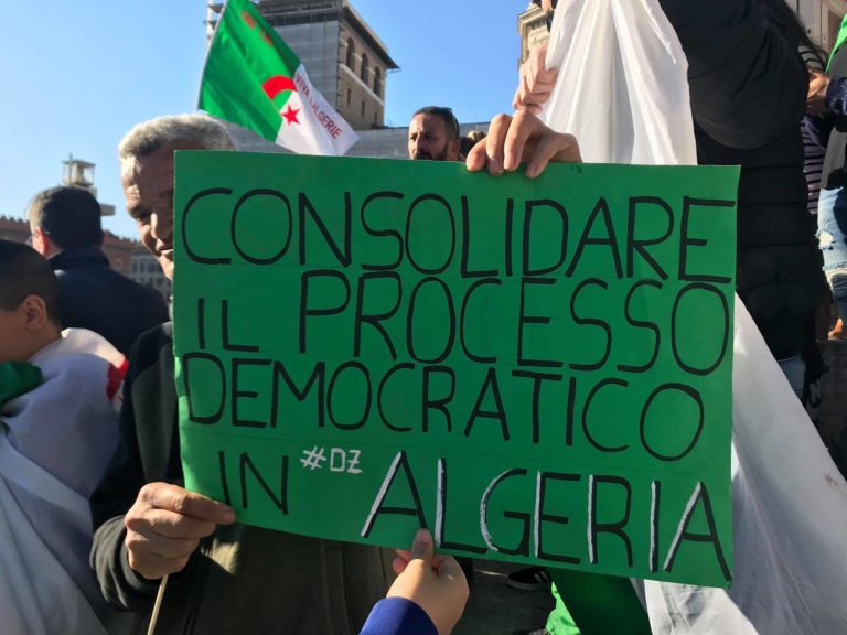 Algeria. Tanti i giovani in piazza per chiedere più democrazia