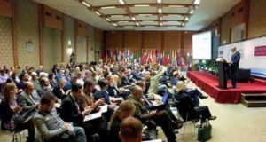 Conferenza OSCE sulla libertà di stampa: lo spazio vuoto tra promesse e realtà