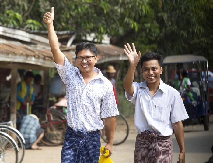 Myanmar, tornano in libertà i due giornalisti della Reuters condannati a sette anni