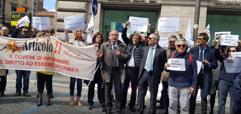 Giornata mondiale libertà di stampa. A Roma sit-in contro minacce e bavagli. Presentata la Carta di Assisi contro i muri mediatici