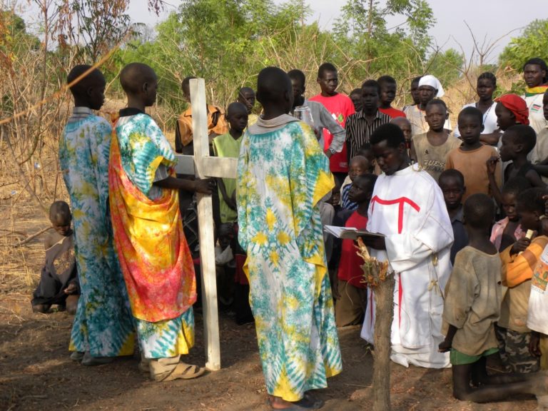 I missionari comboniani d’Italia reagiscono al rosario elettorale