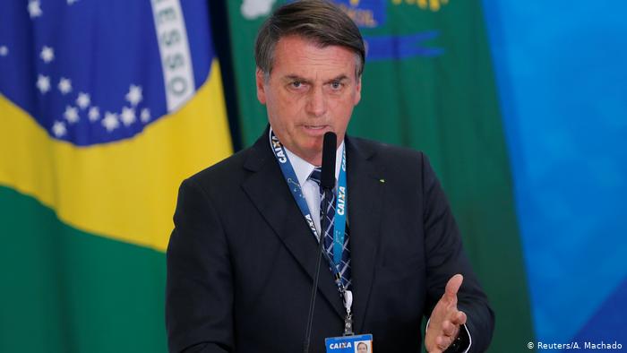 Quanto meno Bolsonaro è isolato