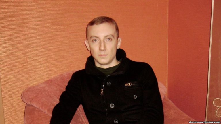 Giornalista ucraino condannato a 15 anni dalle autorità di Donetsk per “spionaggio”