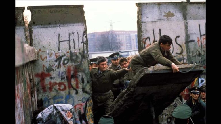 10.000 lettere contro i muri. Riflessioni in occasione del 30° anniversario della caduta del Muro di Berlino