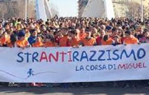 Domenica a Roma corsa di Miguel e StrAntirazzismo. Sport e diritti si danno la mano, in strada e a scuola
