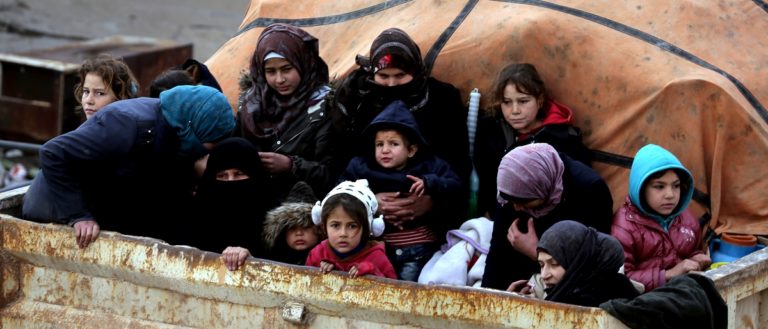 Siria: 250mila sfollati. 6500 bambini al giorno costretti alla fuga nell’ultima settimana