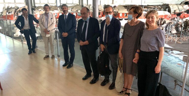 #STRAGEUSTICA. 81 anime…