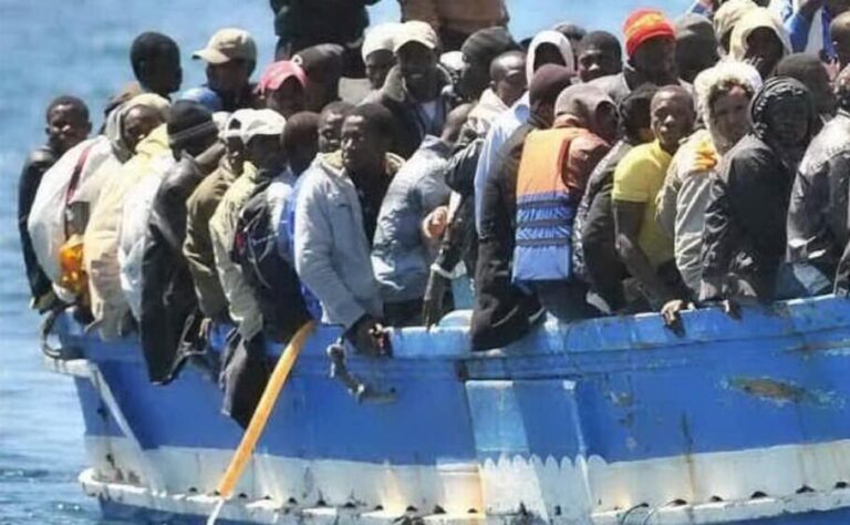 65 dispersi in mare. Centro Astalli: soccorrere ed evacuare subito i migranti dalla Libia
