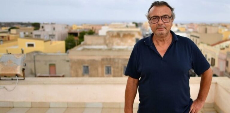 I cani di Lampedusa e la catena di fake news che avvelena tutto